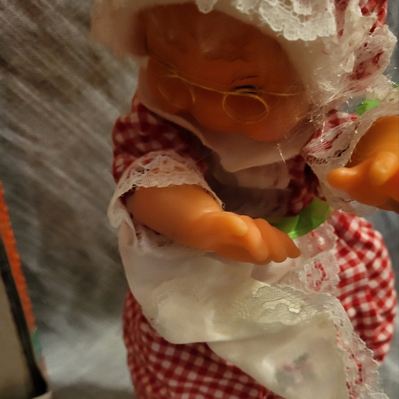 🎄Vintage Musical Twisting Action Mrs Claus Plays christmas music Used with Box - Picture 4 of 9